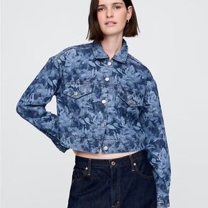 NWT GAP Cropped Floral Denim Jacket- size Medium